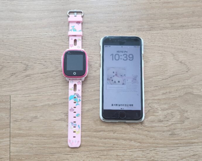 초등학생 휴대폰으로 선택한 스마트폰과 키즈폰