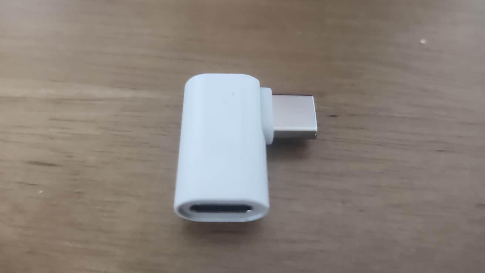 ㄱ자 충전 젠더 C타입